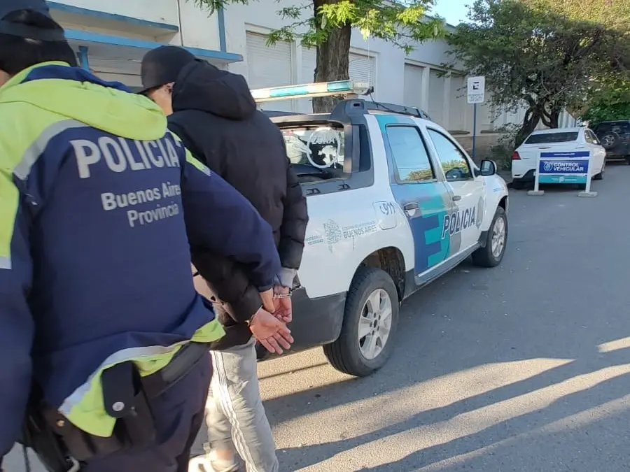 La Policía realizó cinco allanamientos en simultáneo por violento robo a jubilados