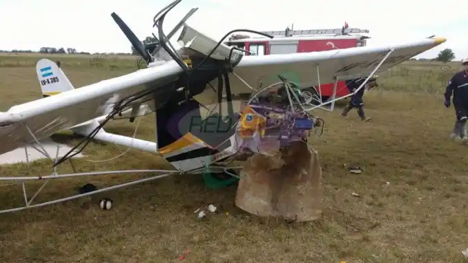 La Plata: Cayó un ultraliviano y su piloto se salvó