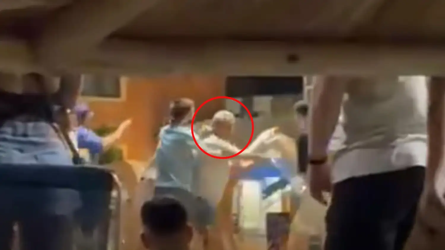 El ex intendente de Miramar fue agredido.