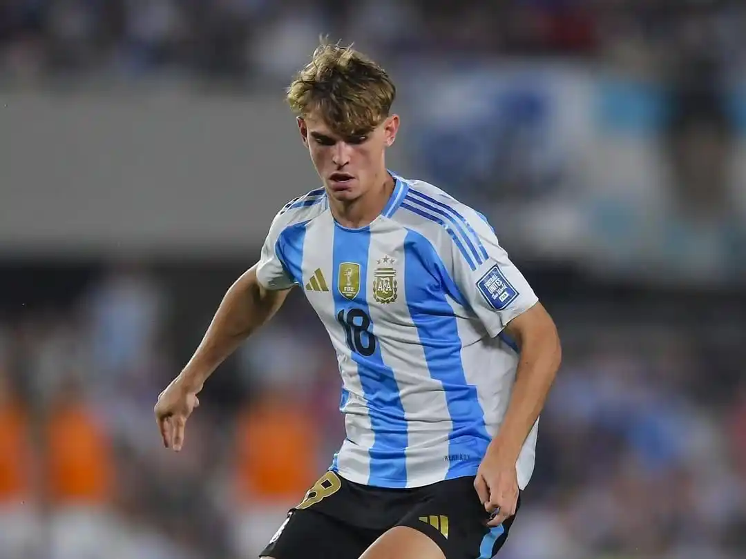 Nico Paz es duda para la Copa del Mundo 2026.