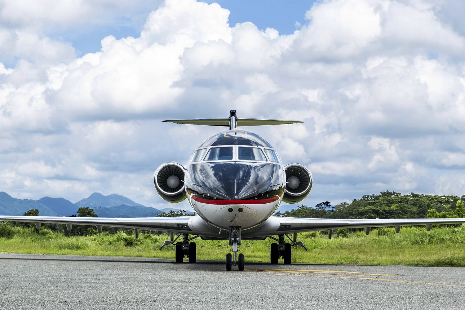 Air Century cancela sus vuelos a Cuba