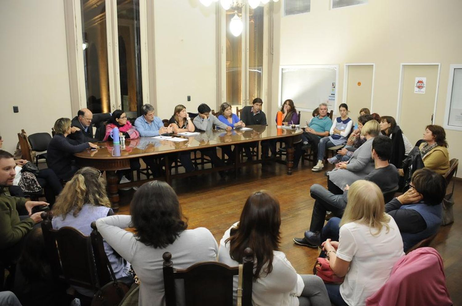 Gremios docentes le pidieron a los concejales apoyo en sus reclamos