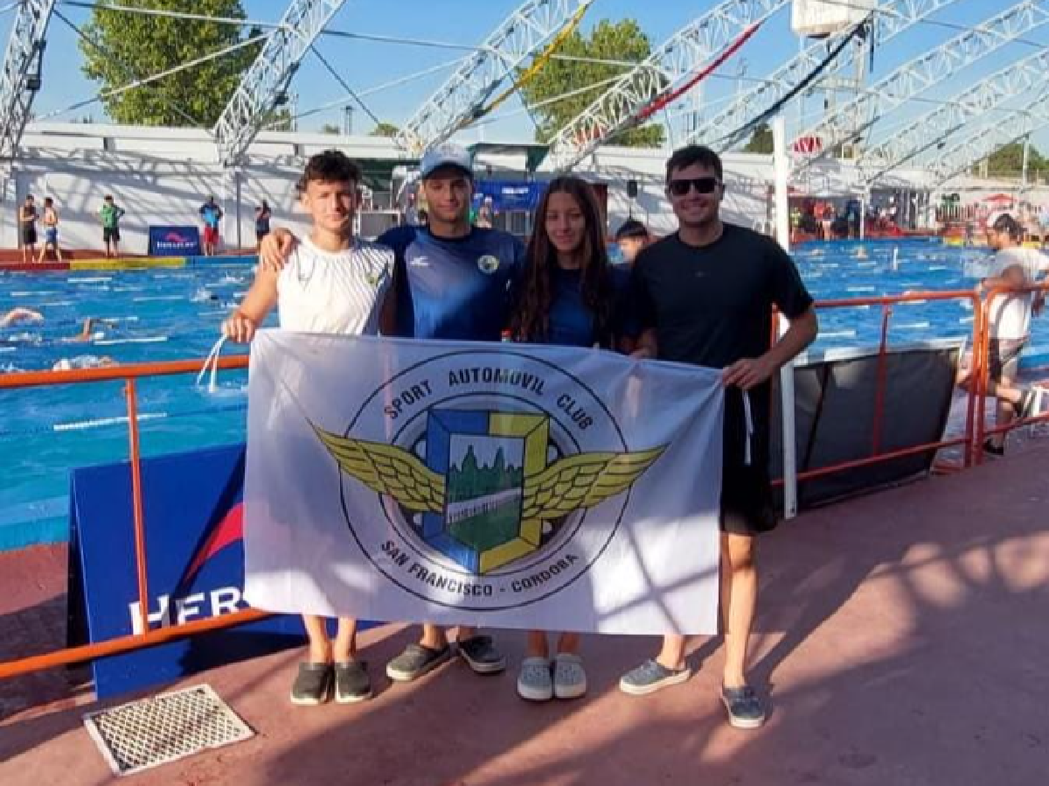 Gran inicio para los nadadores del Sport en el Nacional