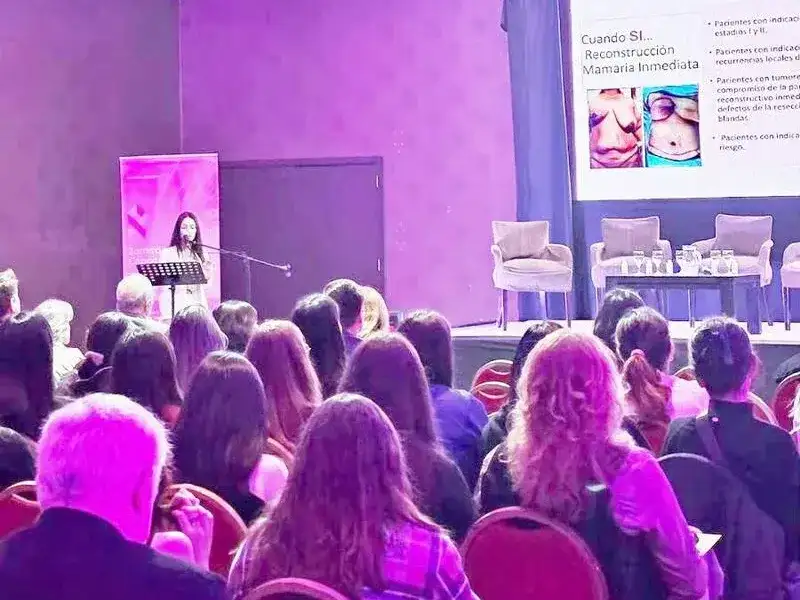 Exitosas jornadas científicas sobre el cáncer de 
mama con especialistas nacionales e internacionales