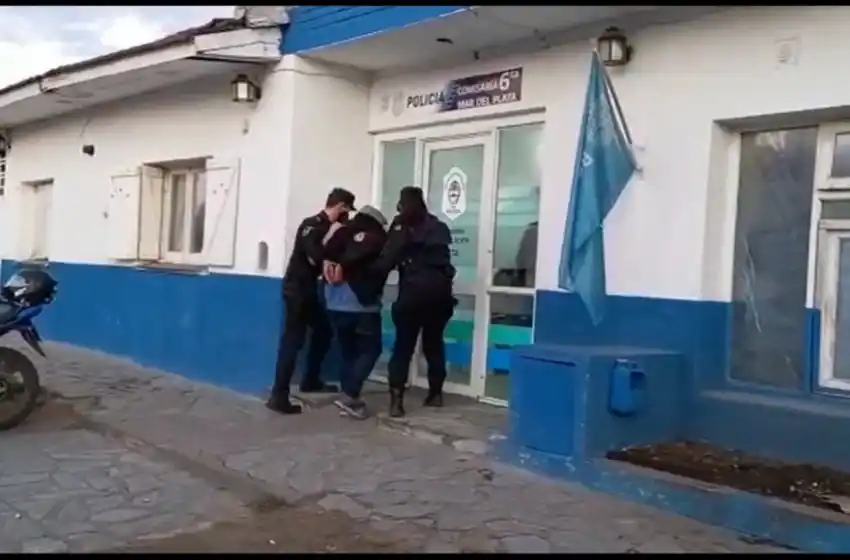 Compraba fiambre para distraer, mientras un cómplice se robaba las garrafas: fue detenido