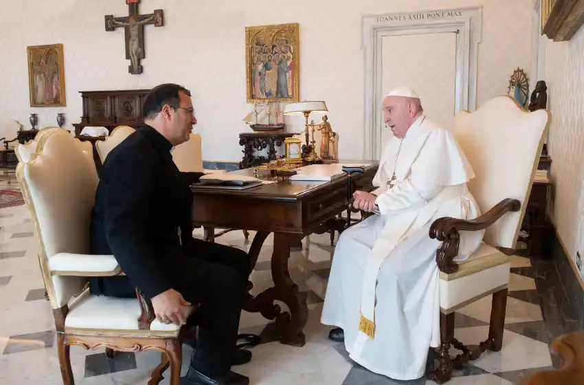 Quién reemplaza a Mestre, luego de su designación como nuevo Arzobispo de La Plata