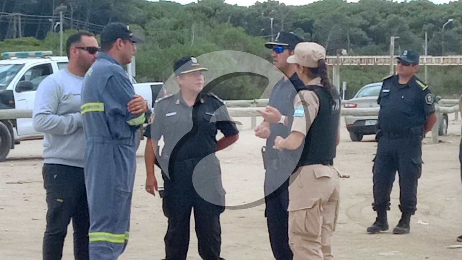 Vía terrestre. Se implementó una intensa labor de búsqueda en buena parte del frente marítimo