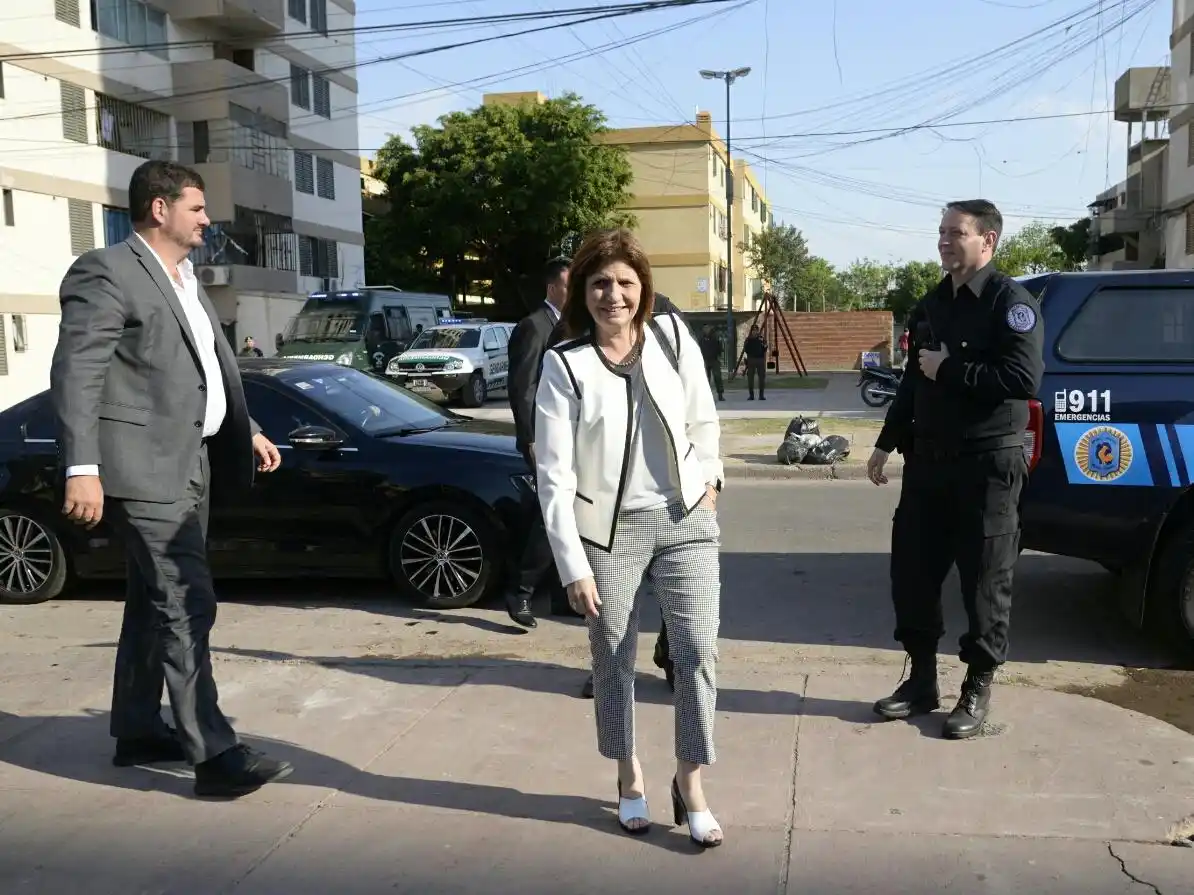 Bullrich en Rosario: recorrida por  Grandoli y reunión con autoridades