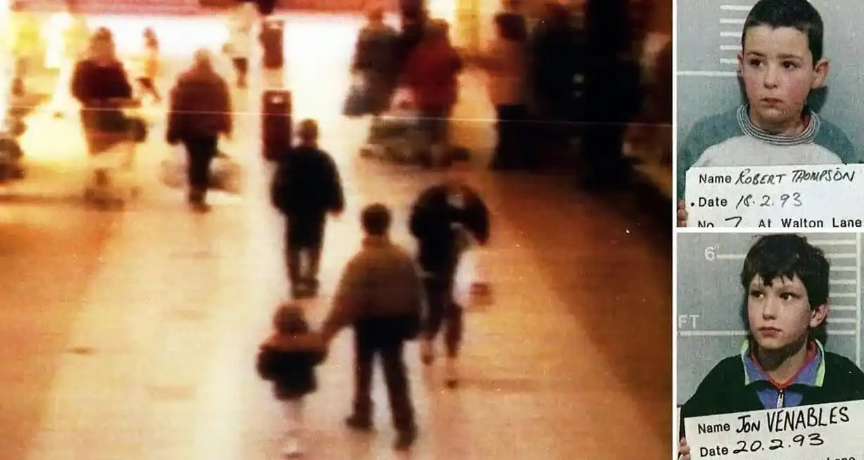 12/02/93, Liverpool. Robert Thompson y Jon Venable secuestran y asesinan al pequeño James Bulger.