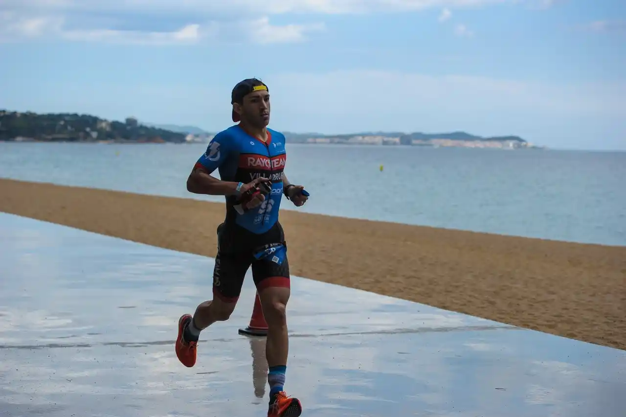 Ignacio Villarruel, entre los mejores del Campeonato Español: su experiencia en una carrera de casi nueve horas