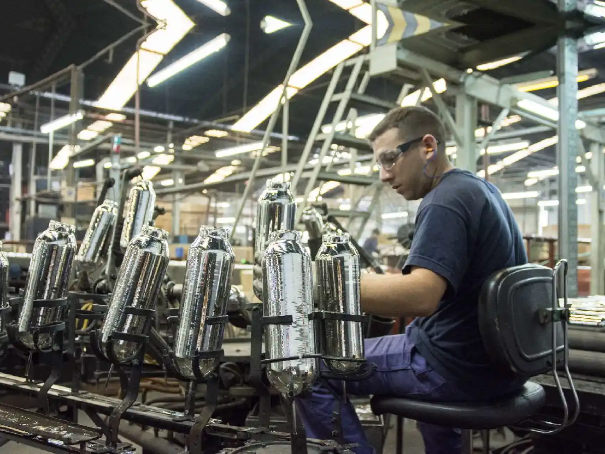 Pymes industriales piden por un dólar diferencial