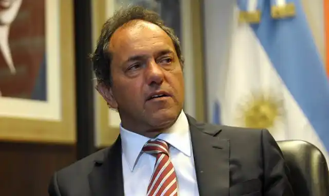 Policías comunales: Scioli firmó la adhesión de 3 de Febrero, Ituzaingó y Florencio Varela