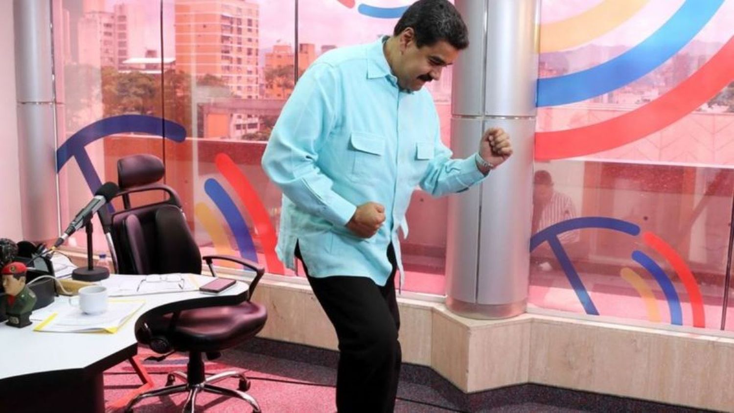 En todos los escenarios, MADURO AGLUTINA CASI  60 % O MÁS DE LA PREFERENCIA de los venezolanos