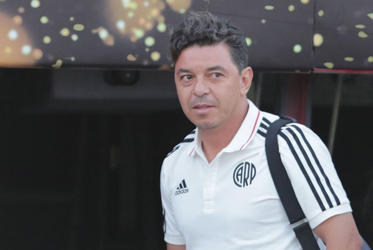Gallardo prepara dos equipos para dos frentes
