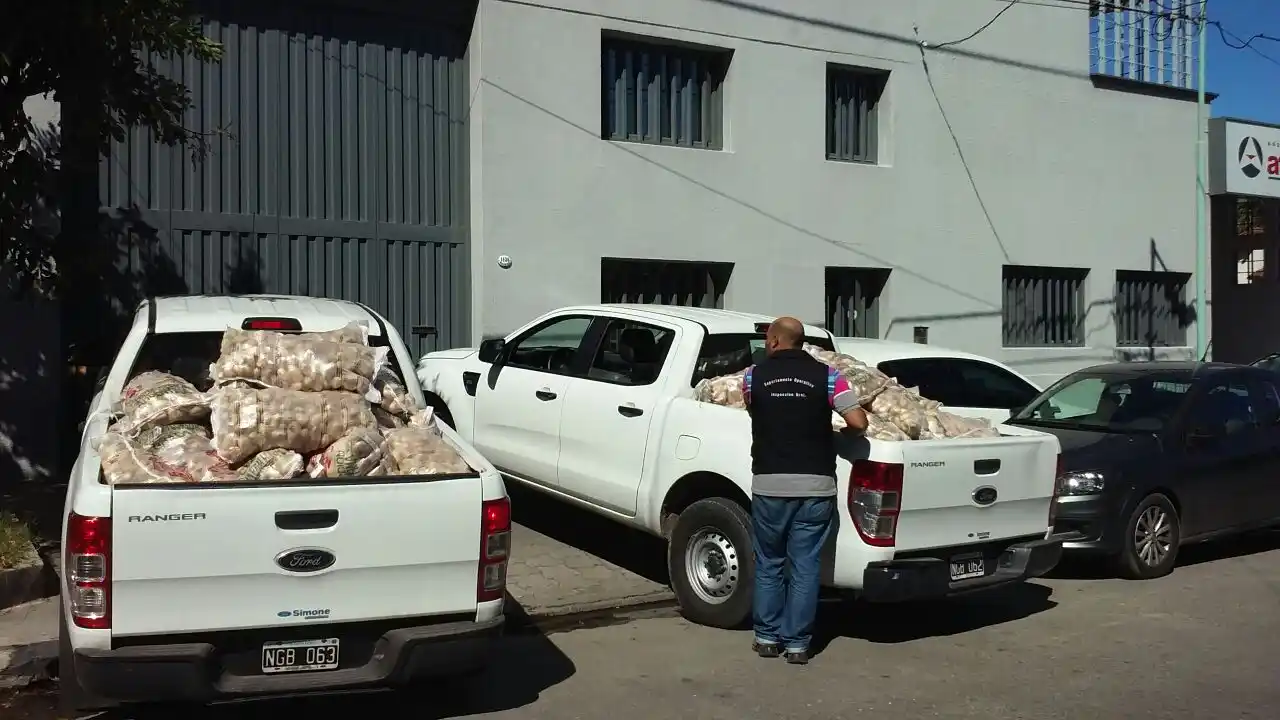 El Municipio secuestró 1.000 kilos de papa y 450 docenas de huevos
