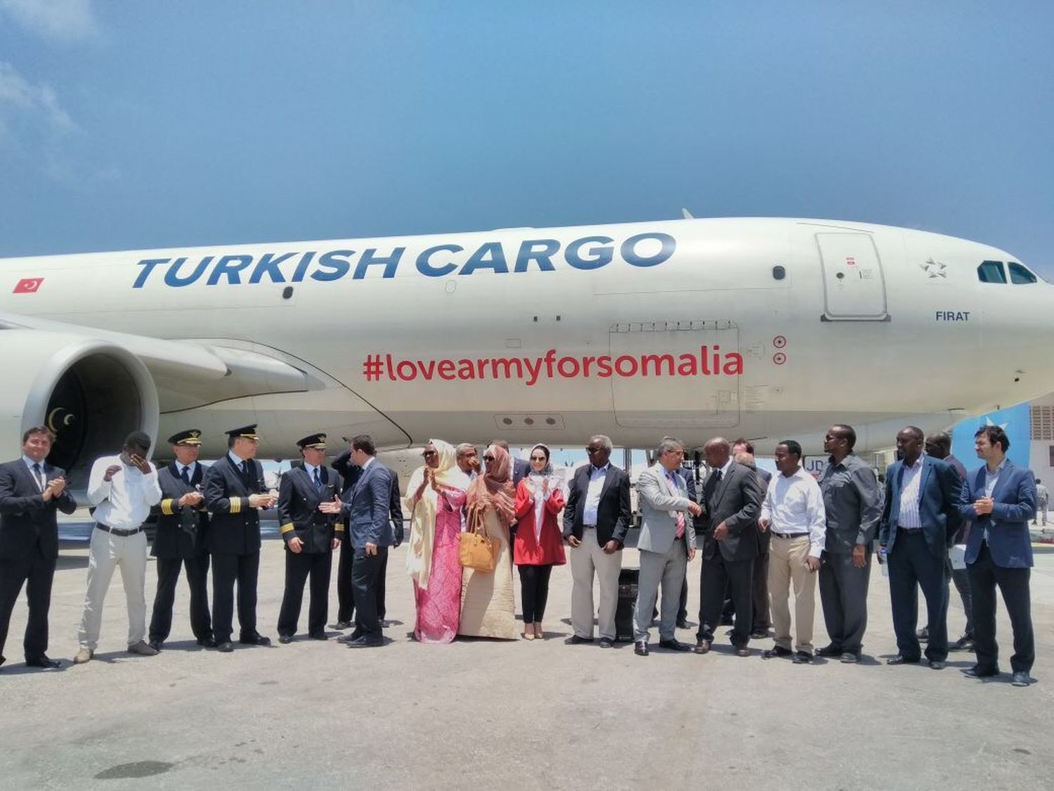 Turkish Airlines en colaboración con las redes sociales enviaron ayuda humanitaria a Somalia