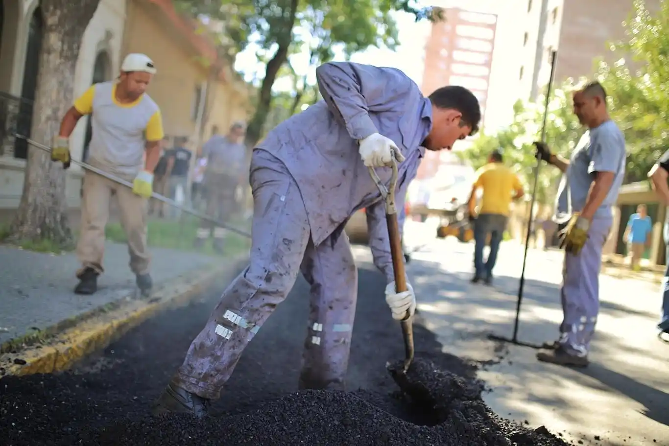 Trabajos de iluminación y bacheo previstos para este martes en Santa Fe