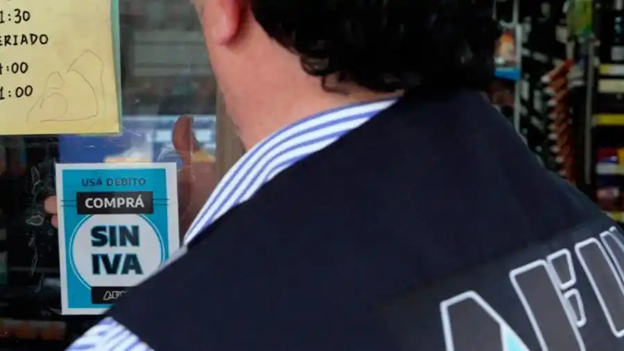 Más de 2,5 millones de trabajadores informales que cobran el refuerzo ingresan al Compre Sin Iva