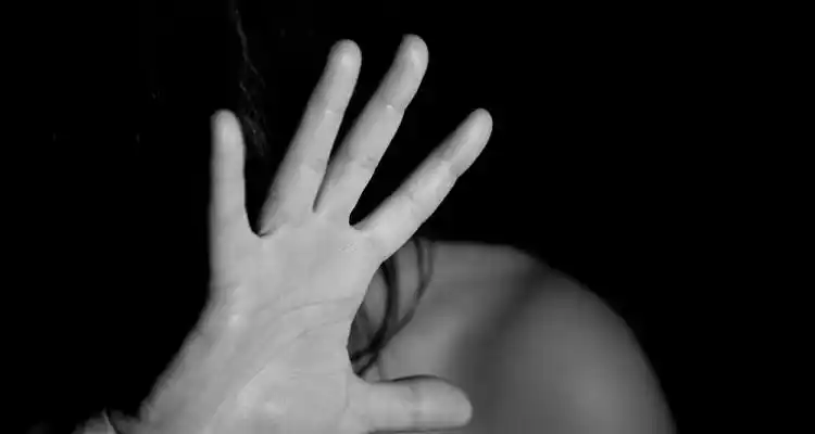 Violencia de género: un hombre de 36 años agredió a su exnovia y la amenazó de muerte