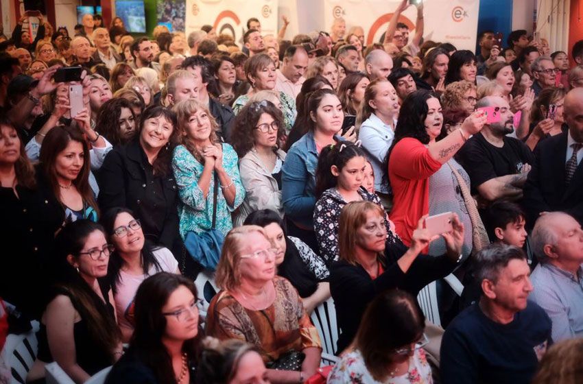 Tango y folklore en el martes de Espacio Clarín