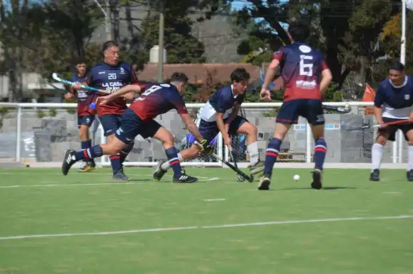 El Torneo Oficial Femenino adelanta su fecha 11 y hay actividad masculina