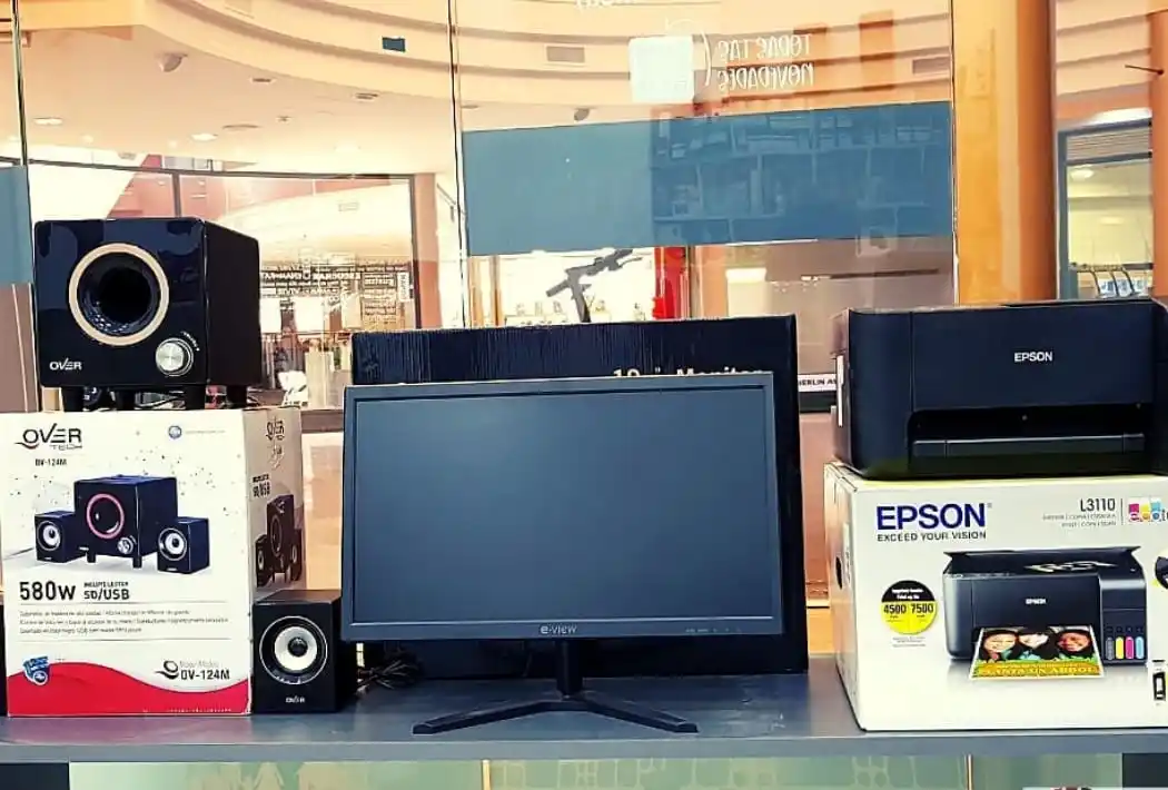 Venta de Equipos Informáticos - 1