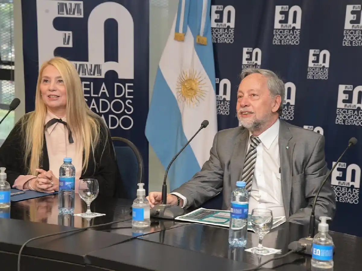 La Escuela de Abogados del Estado abordó la temática de la violencia laboral