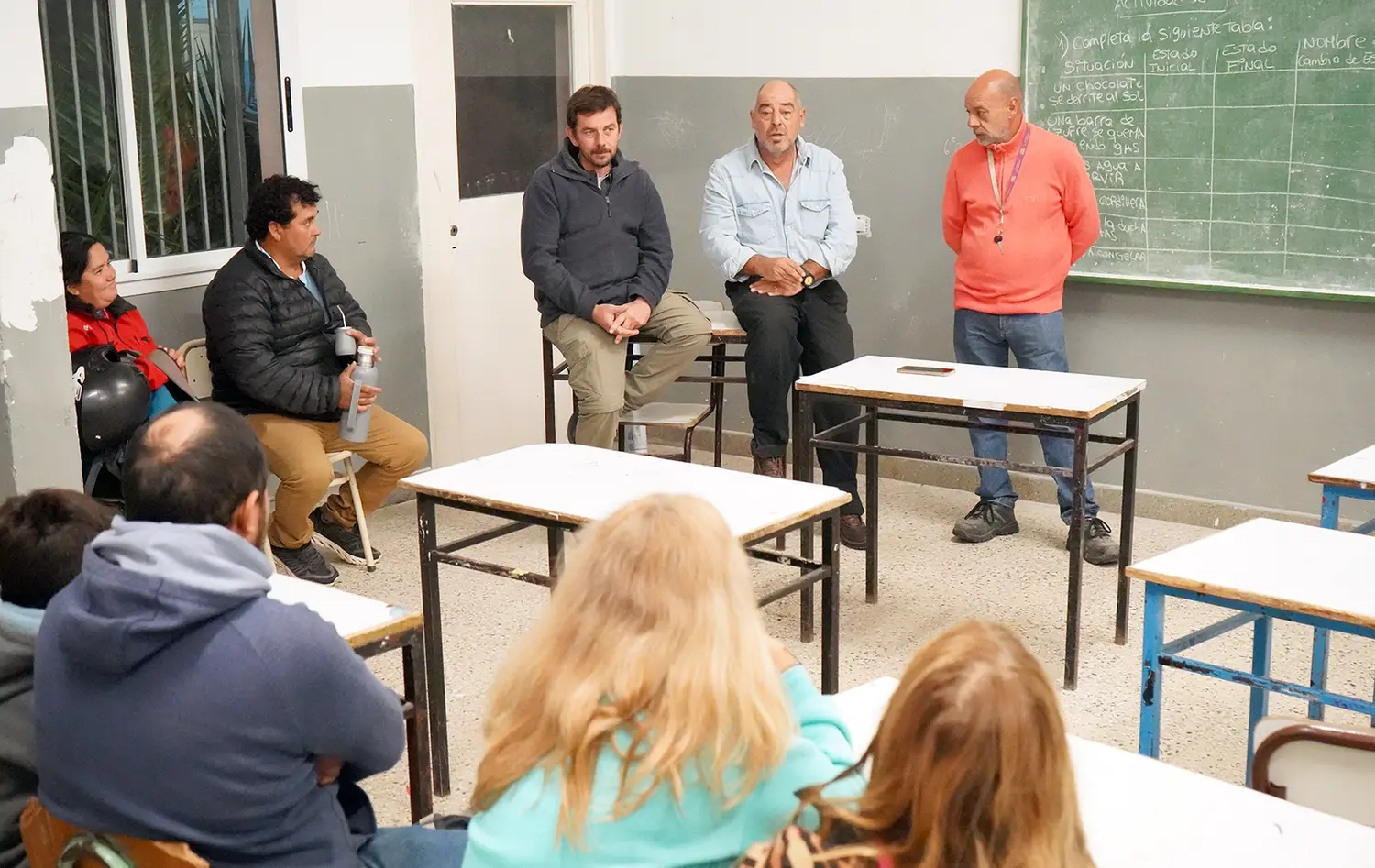 Presentación del proyecto en el CFP 402, que funciona en la Técnica 2