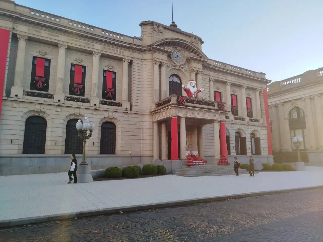 La oposición busca que el IPC sea parámetro para la actualización de la Tasa Retributiva de Servicios.