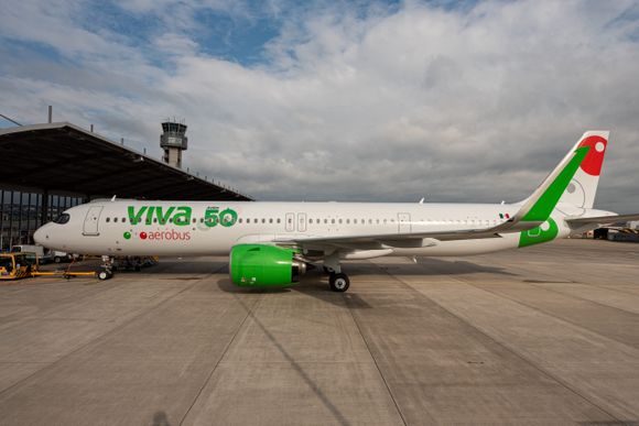 Viva Aerobus suspende sus operaciones en Medellín