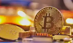 Era el encargado de investigar un robo de criptomonedas y terminó cometiendo un crimen él mismo