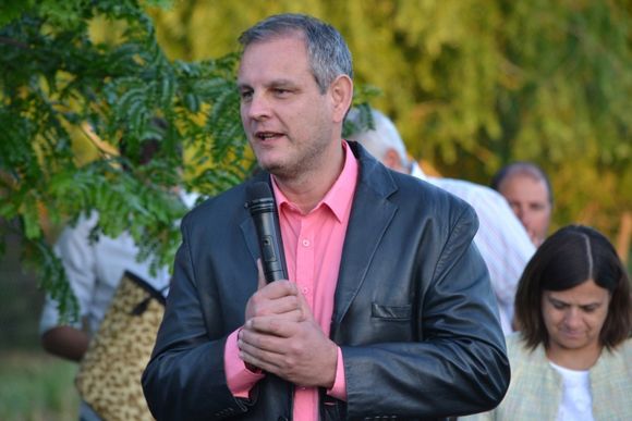 El intendente de Madariaga respaldó la propuesta de Kicillof para hacerse cargo del tren que Milei suspendió