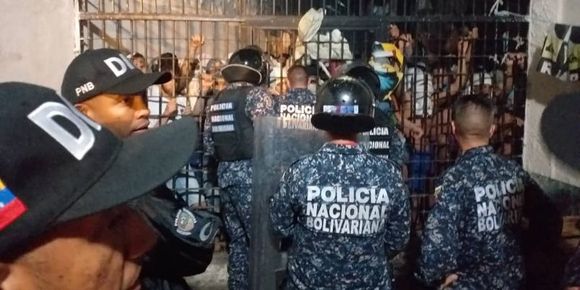 Presos de “Zona 7” pagan hasta 4 dólares para ver la luz del día