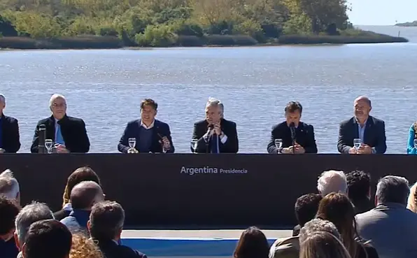 En medio de un dólar blue disparado, Alberto anunció licitación del Canal Magdalena desde Ensenada