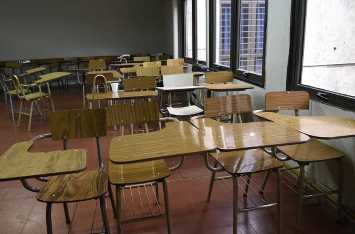 Los docentes universitarios paran por 48 horas y no comenzarán las clases en la UNR