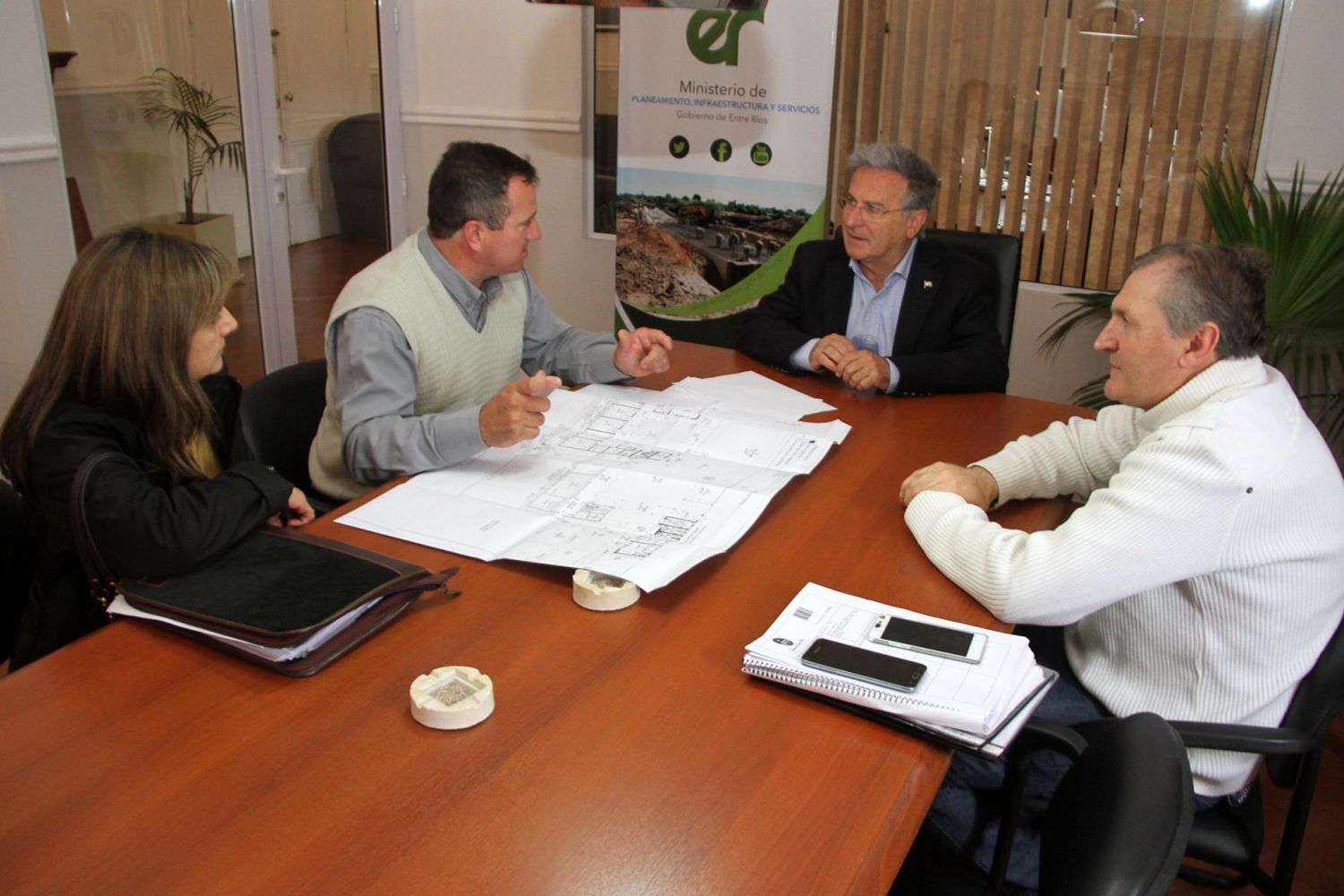 Proyectan el nuevo edificio de la escuela secundaria en Sauce Pinto