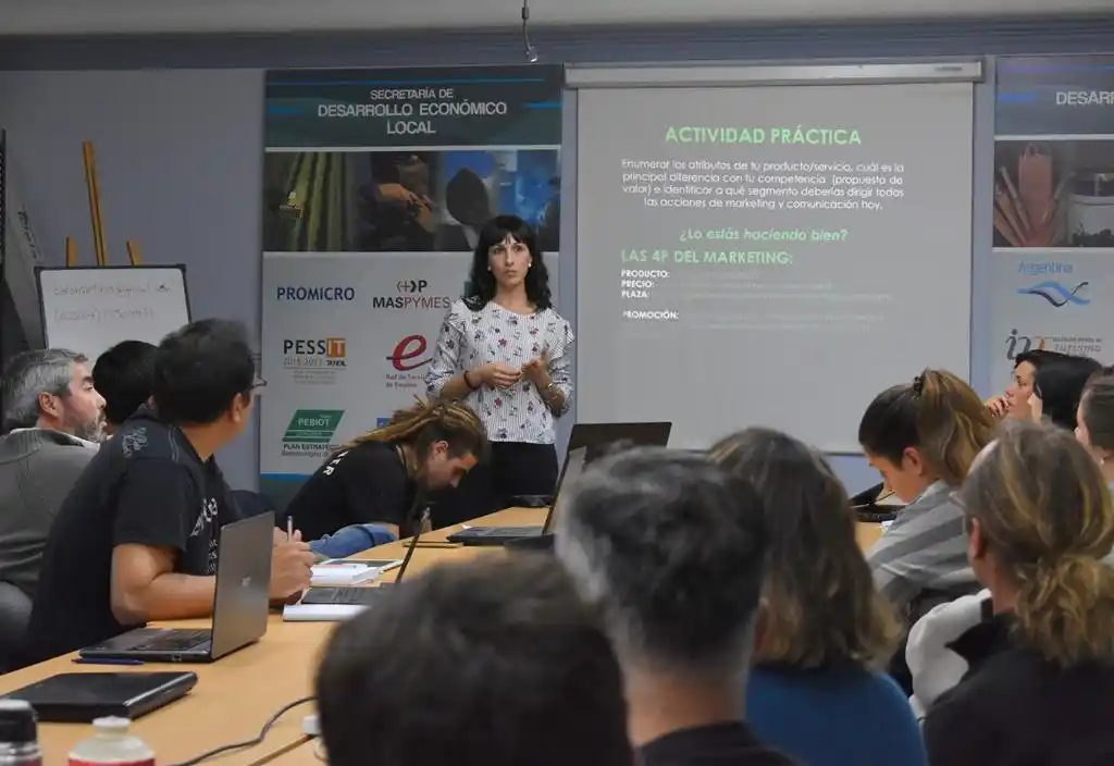 El Municipio dicta capacitación en redes sociales