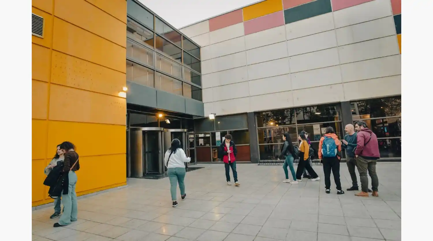 El cronograma incluirá una jornada de lectura a ciegas y talleres literarios impulsados por la Biblioteca Nacional.