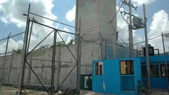 Incautaron drogas, armas blancas y teléfonos móviles en requisa en cárcel de Puente Ayala