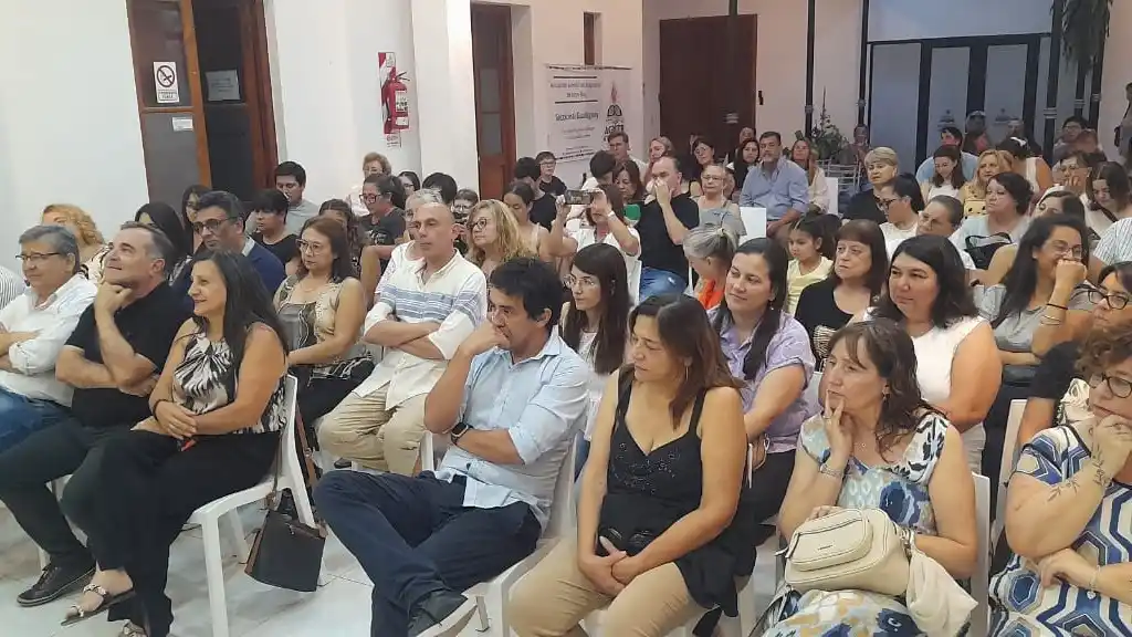 Vladimir Firpo asumió un nuevo mandato al frente de AGMER Gualeguay