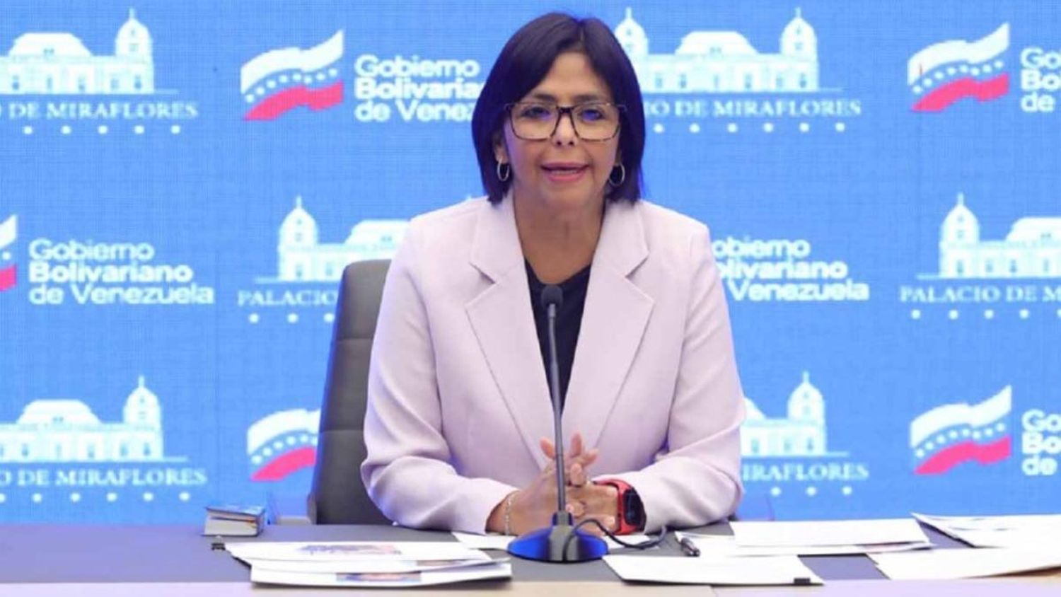 Delcy Rodríguez denuncia que nuevo juez de la CIJ no es imparcial: «felicitó interinato de Guaidó» (CARTA+VIDEO)