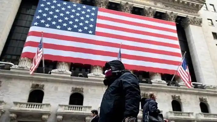 Cepa británica llega a EE.UU. mientras campaña de vacunación contra la COVId-19 se retrasa