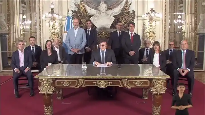 Mileiato como "proceso de desorganización nacional"