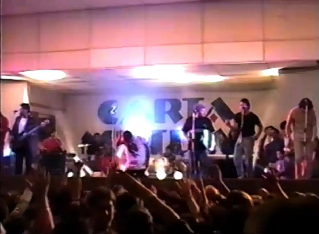 EL potro Rodrigo Bueno en Rafaela musica show espectáculos rafaelino que dia mayo 2000 - 3