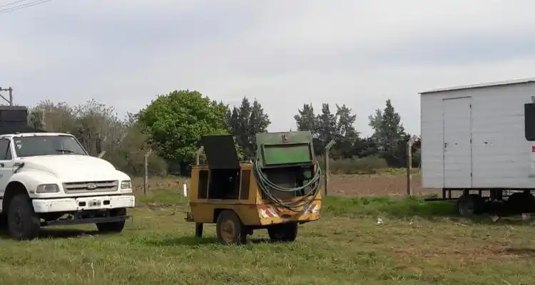 Ruta 1001: hay máquinas en el obrador intermedio, bacheo y desvío