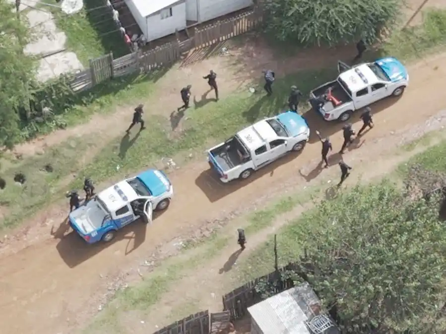 Recuperan elementos sustraídos y secuestran droga en allanamientos