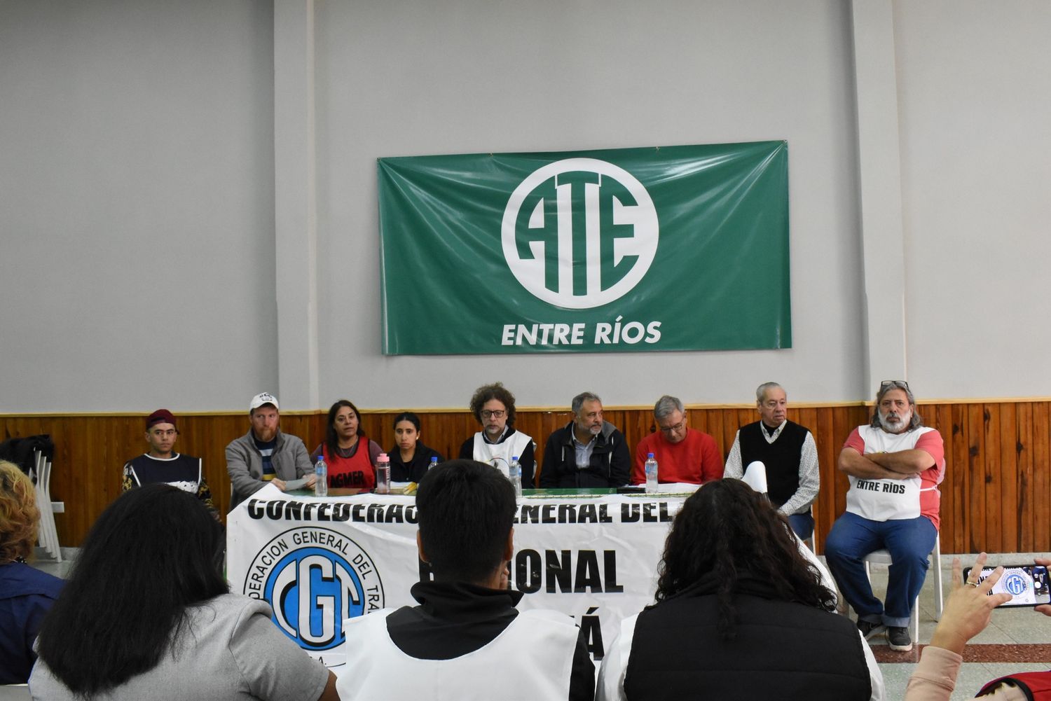 Sindicatos y movimientos sociales se suman al paro nacional de 36 horas contra el ajuste