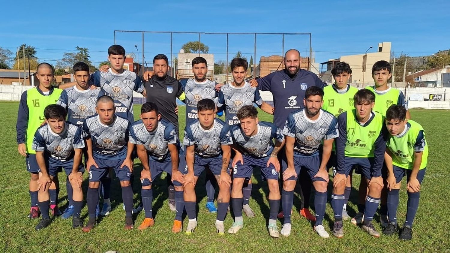 Grupo da un golpe de timón y cambia de cuerpo técnico