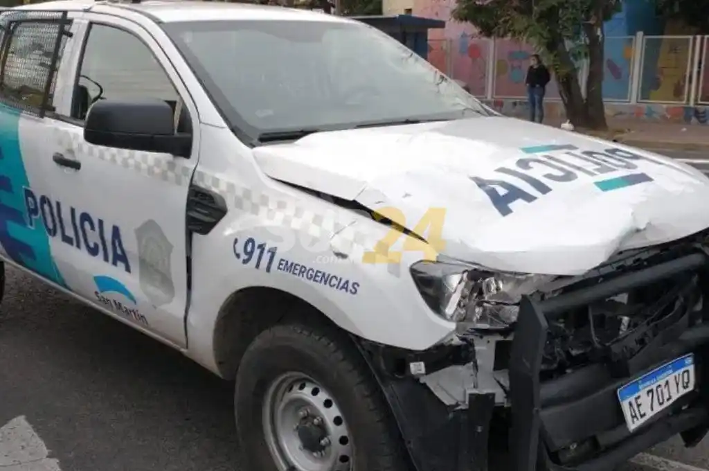 Un motociclista murió atropellado por un patrullero que cruzó en contramano