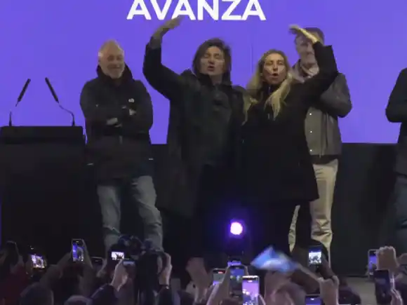 Elecciones bonaerenses: Milei llamó a votar y vaticinó que “puede ganar cualquiera”